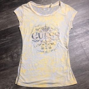 Women’s Fitted Thin Comfy Guess Shirt Sz M